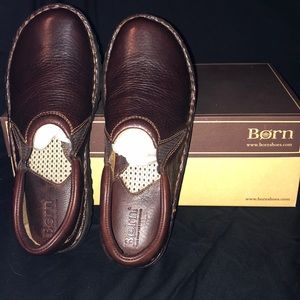 Born Glen Brown slip on US 7.5 NWT